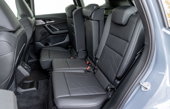 BMW X1 - regulacja kanapy