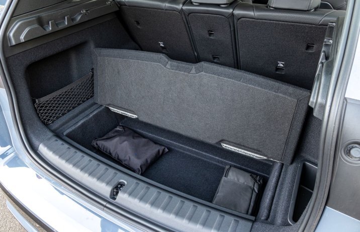 BMW X1 - pod dnem bagażnika