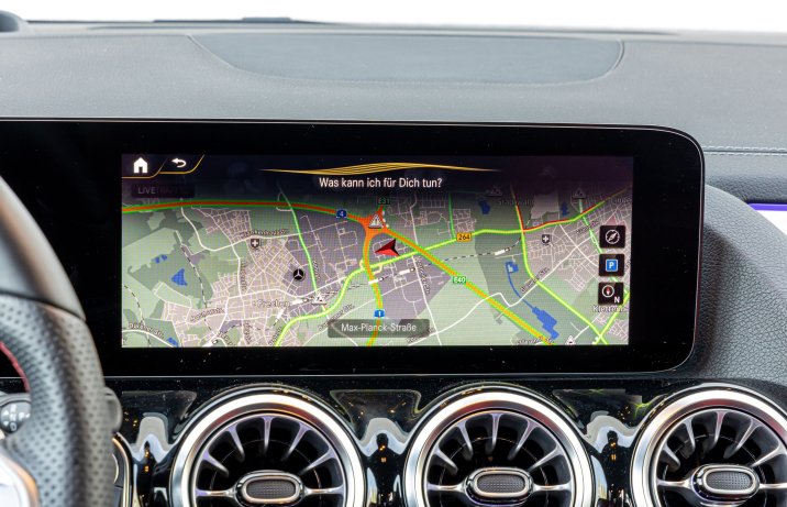 Mercedes GLA - nawigacja