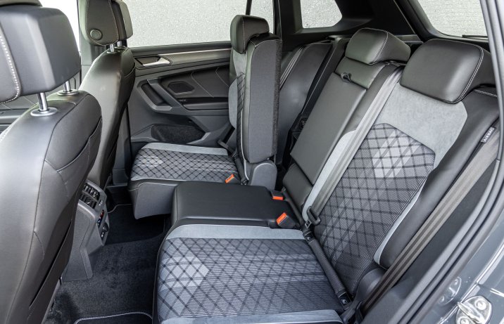 VW Tiguan - regulacja kanapy