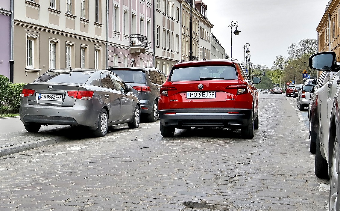 szukanie miejsca parkingowego proba 2 w kolko