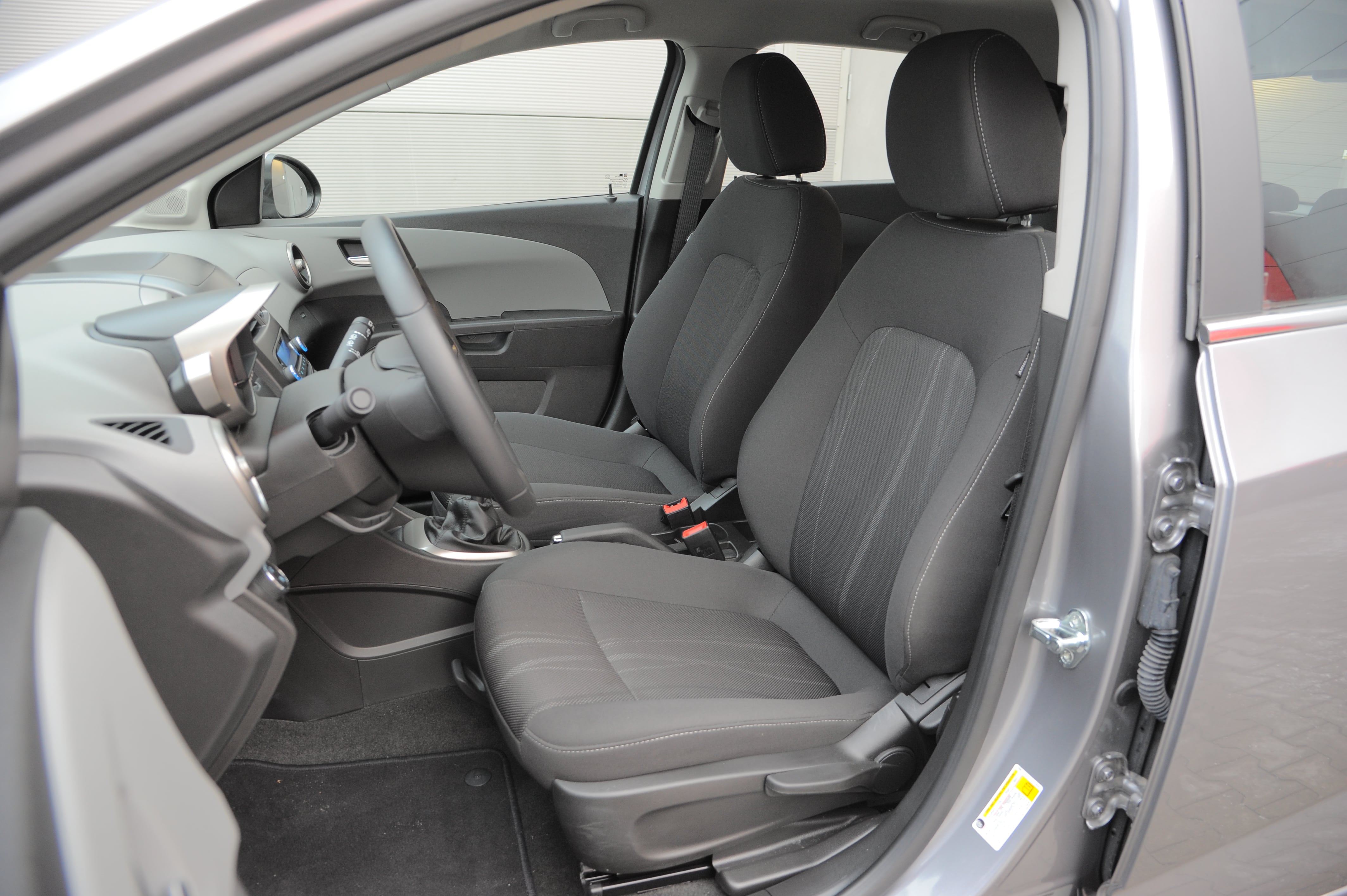 Chevrolet Aveo 1.3d 6MT  fotele