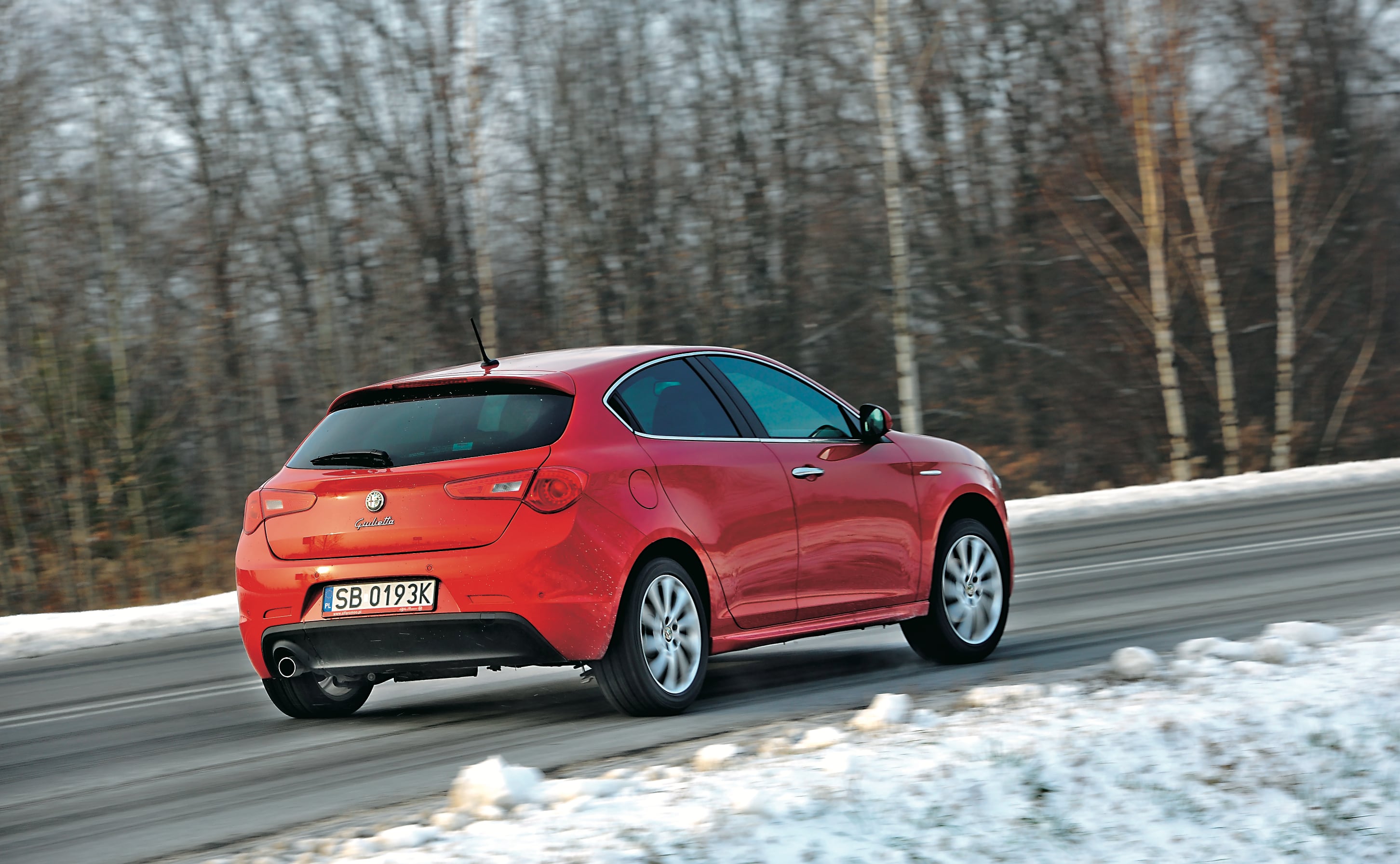 Alfa-Romeo-Giulietta-1.4-TB-LPG-tyl-w-ruchu