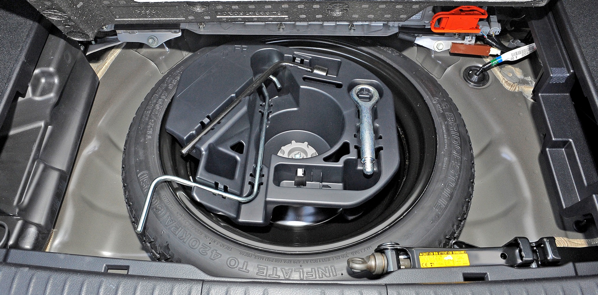 lexus ct kolo zapasowe