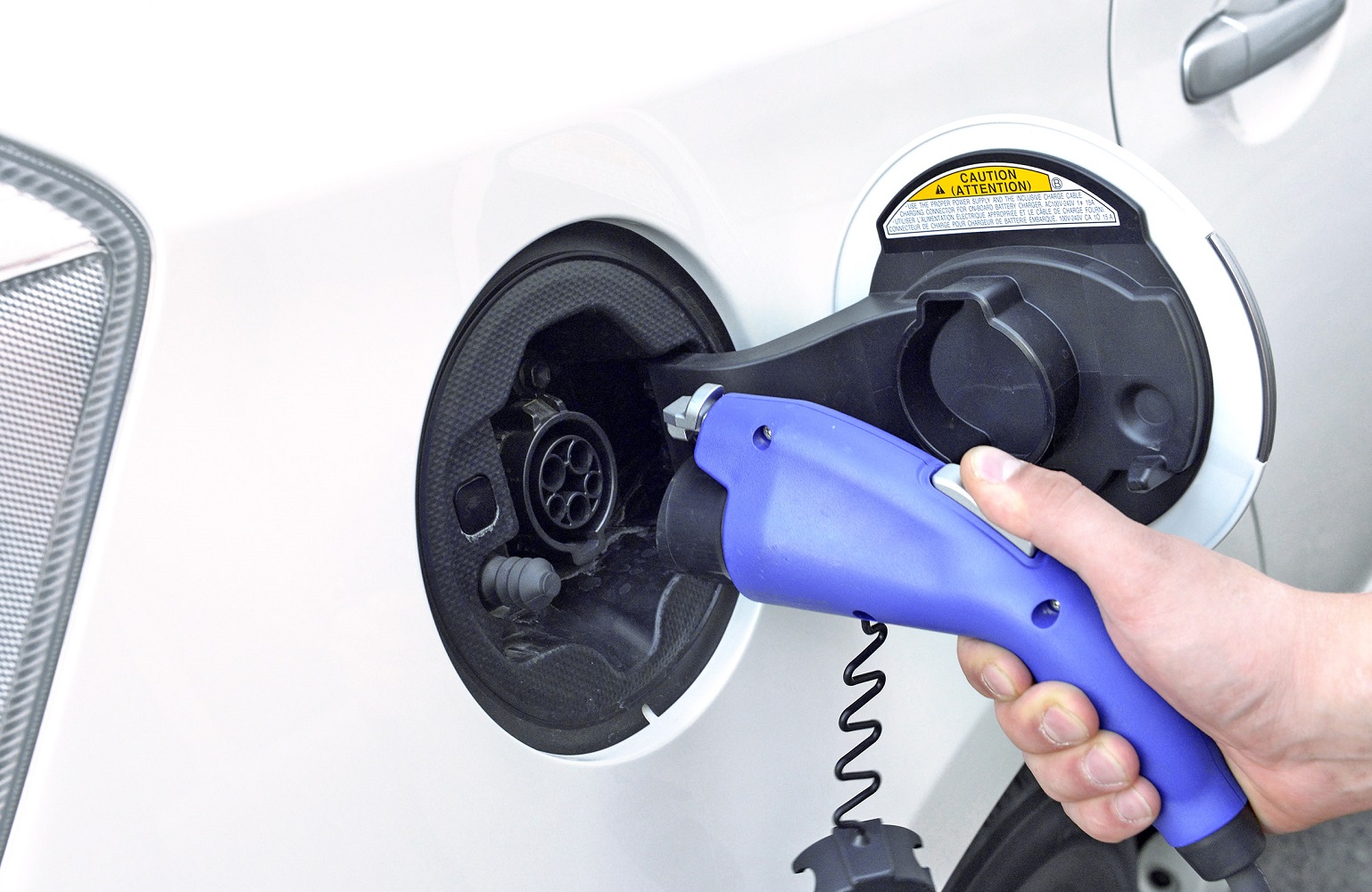 toyota prius plug in