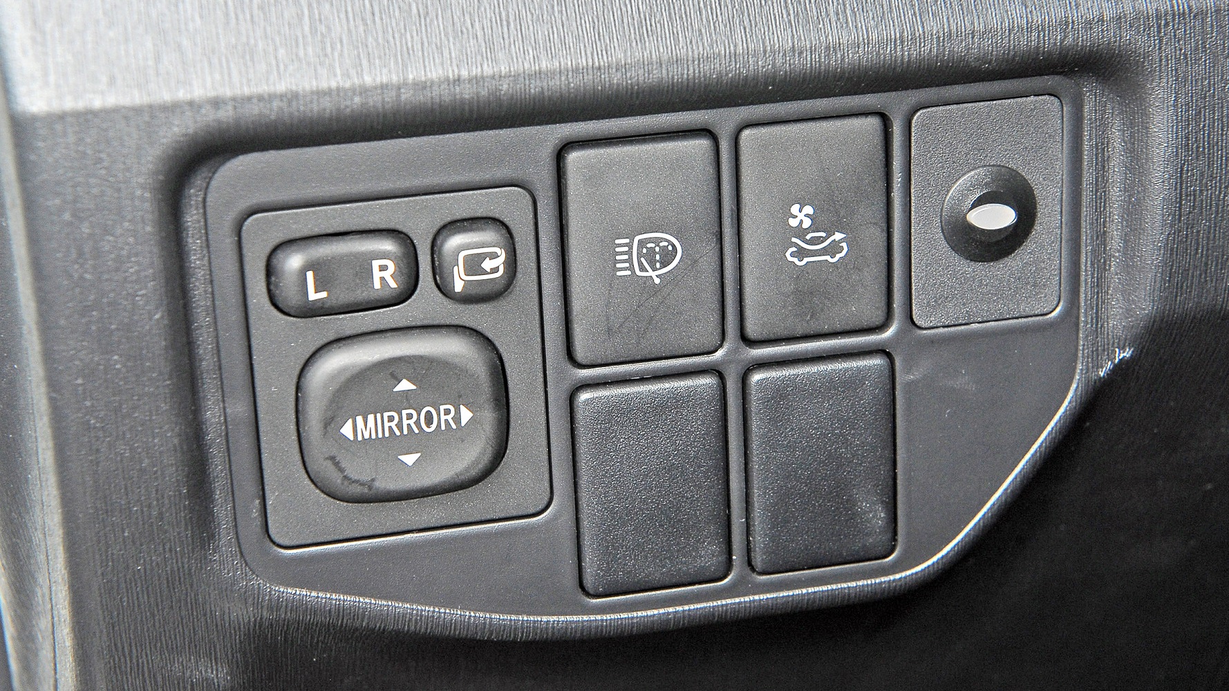 toyota prius przyciski