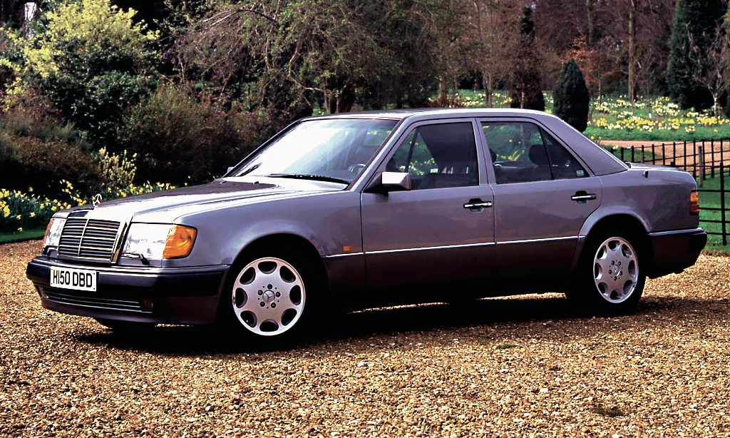 Mercedes-Benz 500 E W124 bok
