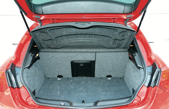 Alfa Romeo Giulietta 1.4 TB LPG – bagażnik