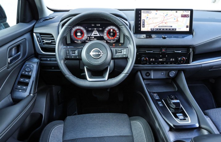 Nissan Qashqai - kokpit