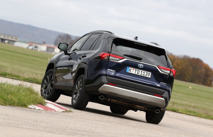 Toyota RAV4 - tył