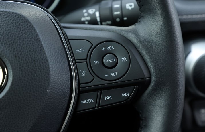 Toyota RAV4 - przyciski