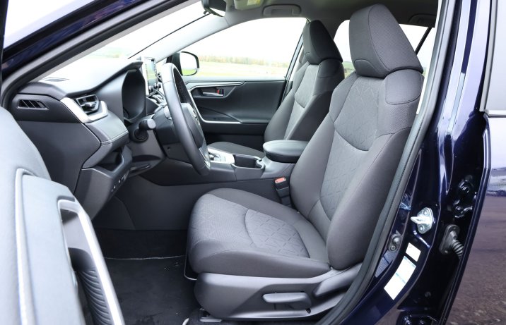 Toyota RAV4 - fotele