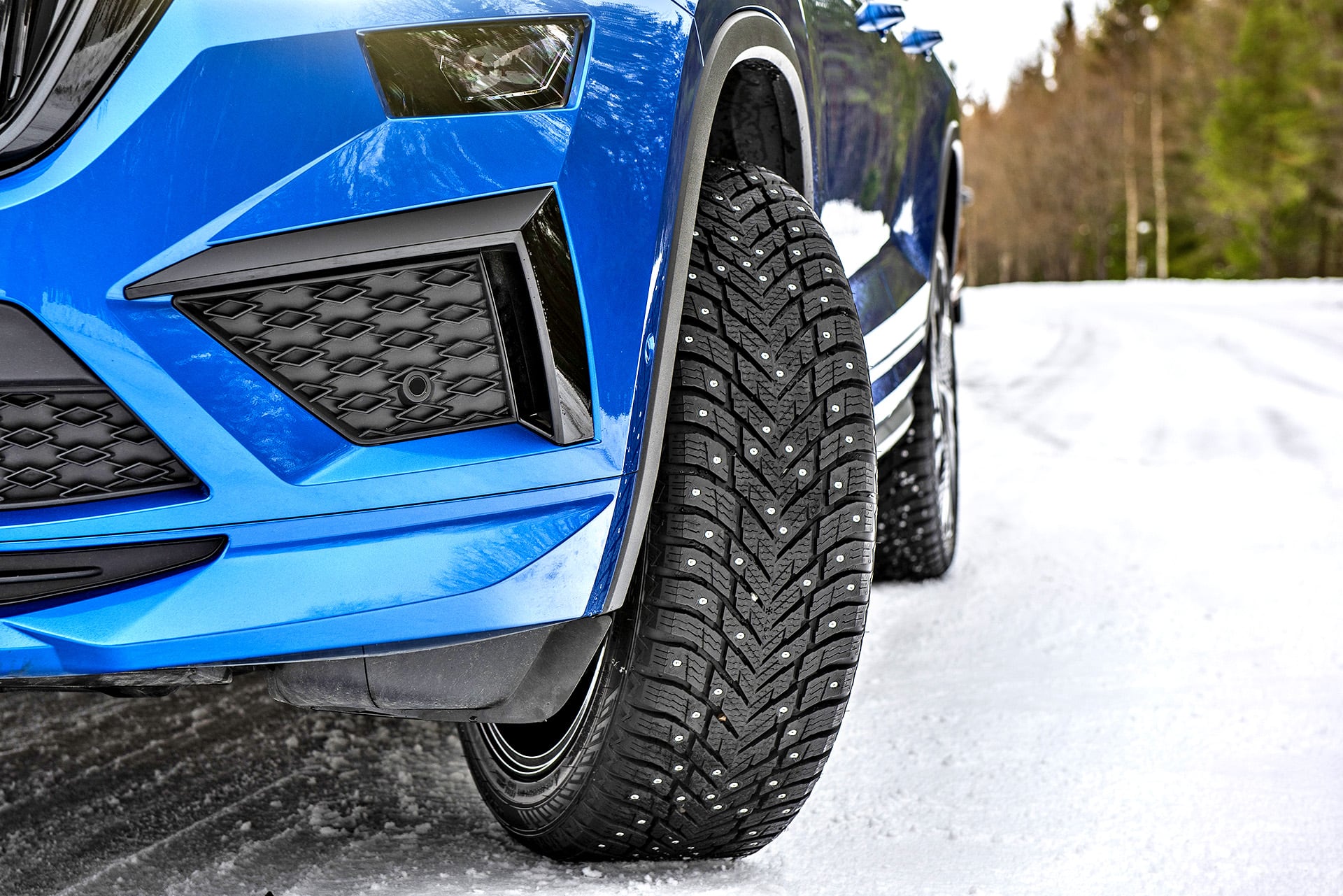 Skoda-kodiaq-RS-opona-z-kolcami