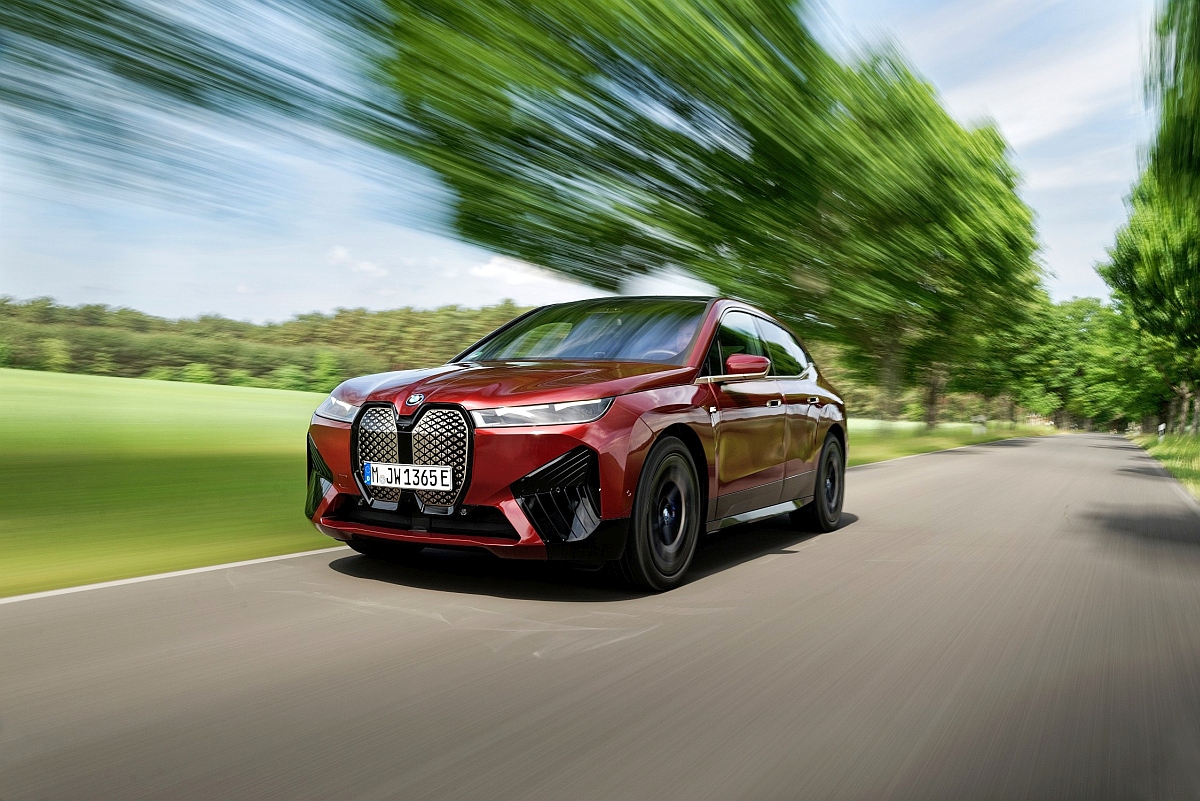 BMW iX