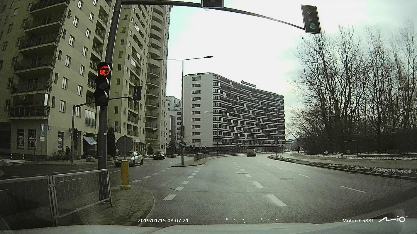 MiVue C588T Dual tyl dzien