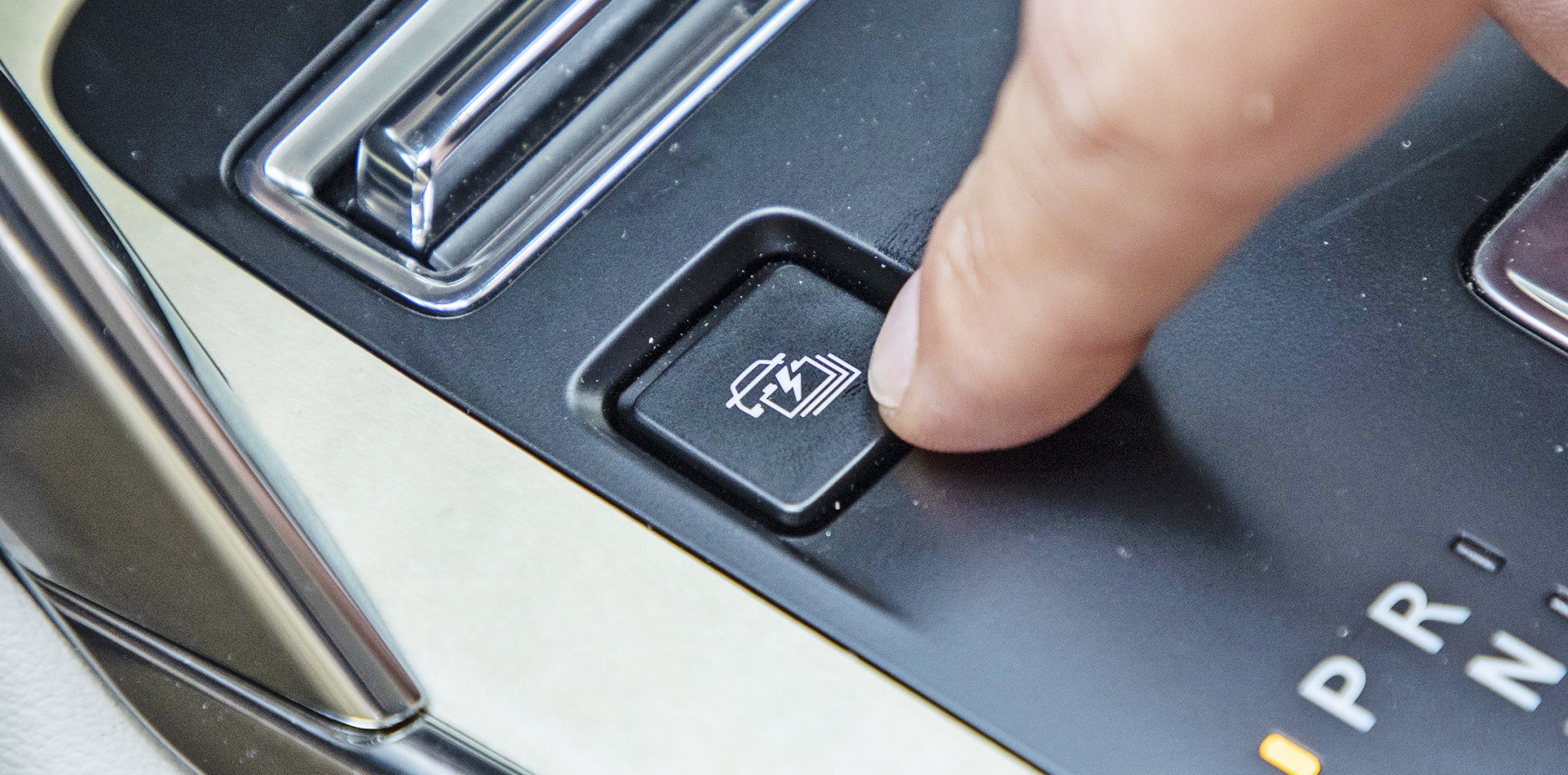 Mazda CX-60 przycisk tryby napedu