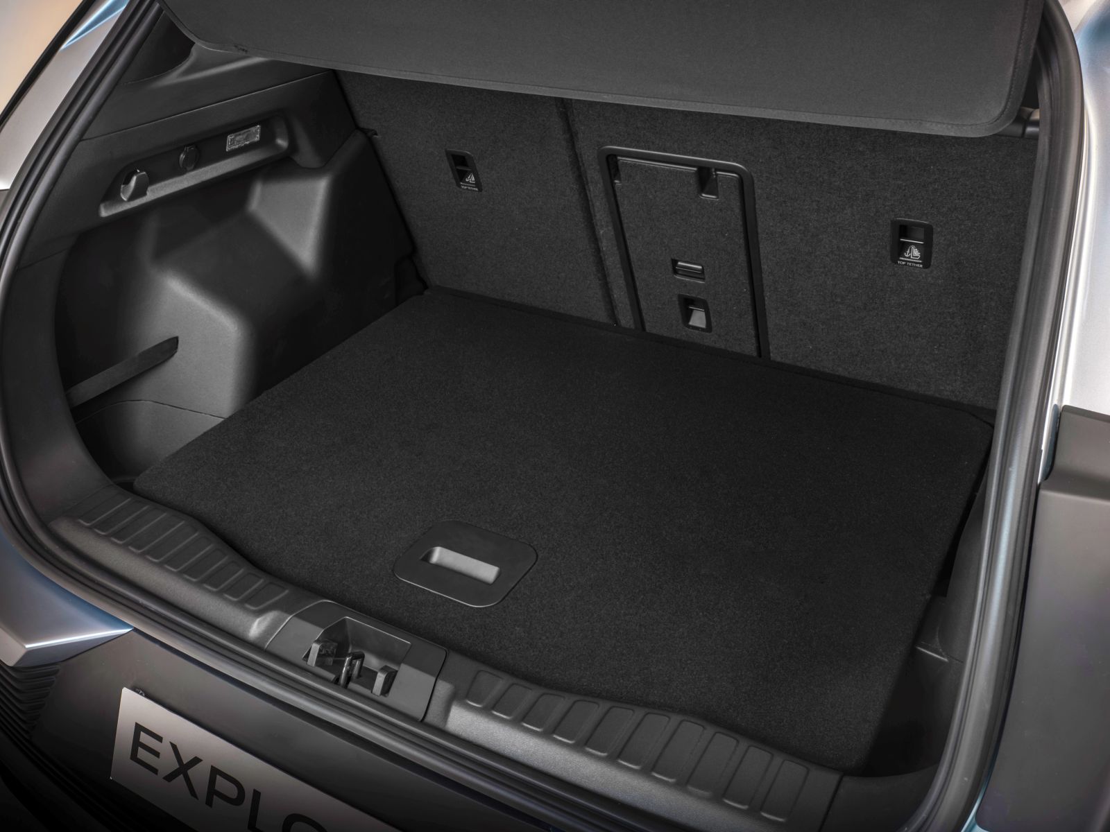 ford-explorer-bagaznik