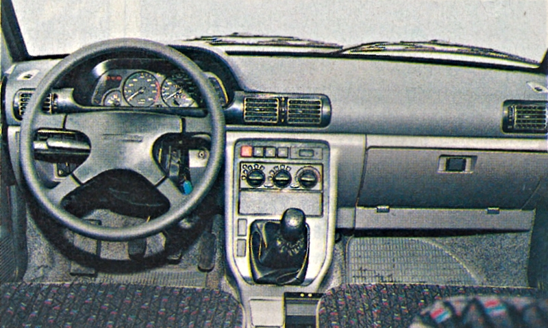 Nowy-Polonez-face-lifting-1997-deska-rozdzielcza