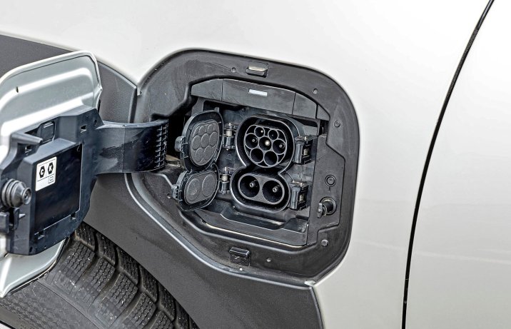 Toyota bZ4X –gniazdo ładowania