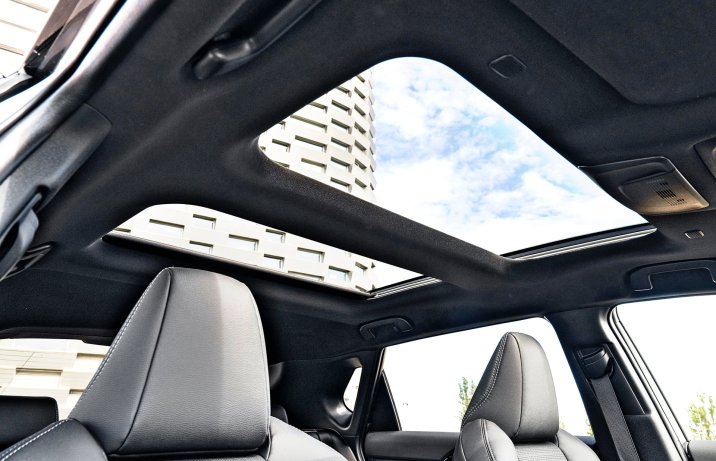 Toyota bZ4X –okno dachowe