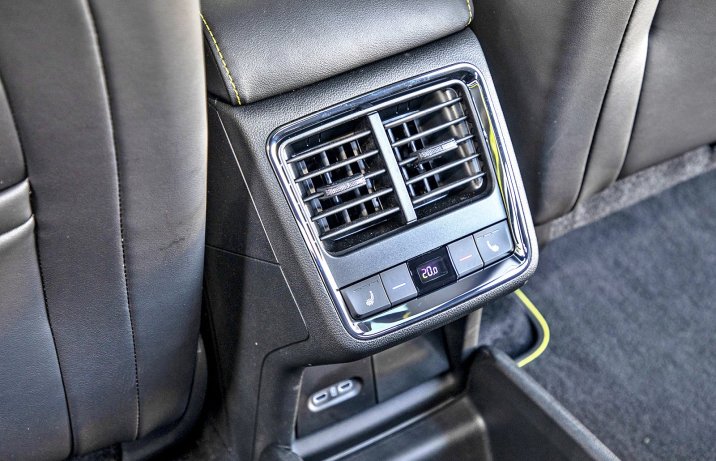 Skoda Enyaq Coupe RS iV – nawiewy tył