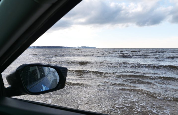 Kią EV6 na Nordkapp – plaża