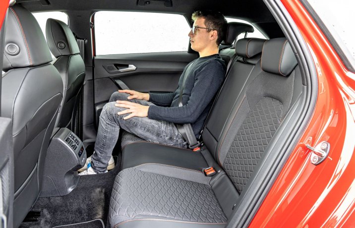 Seat Leon Sportstourer 2022 kanapa