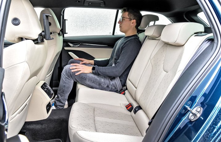 Skoda Octavia Combi 2022 test - kanapa