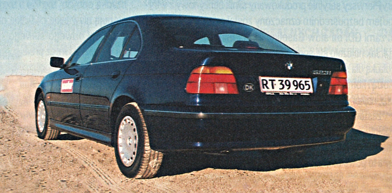 BMW serii 5 E39 tyl i bok