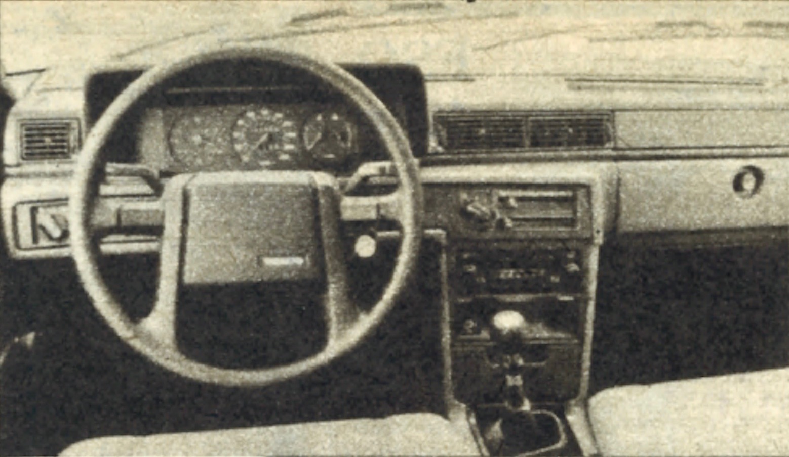 Volvo 740 deska rozdzielcza