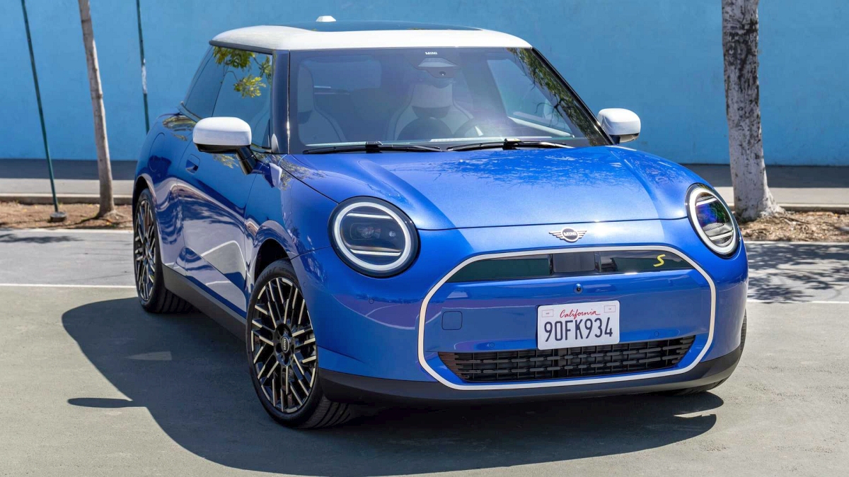 2024 Mini Cooper S EV (3)