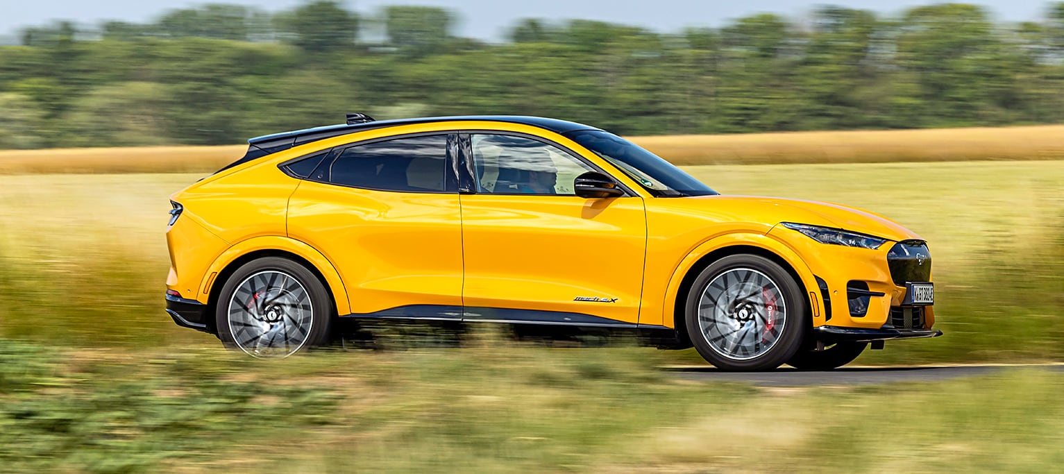 Ford Mustang Mach-E GT – bok