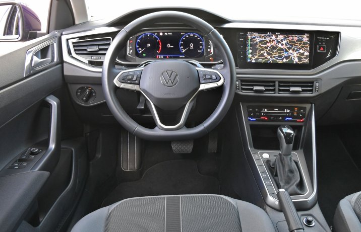 Volkswagen Polo - kokpit