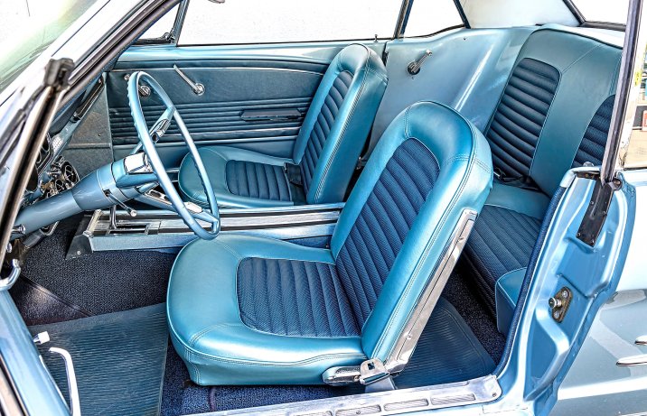 Ford Mustang Hard Top Coupe – wnętrze, fotele