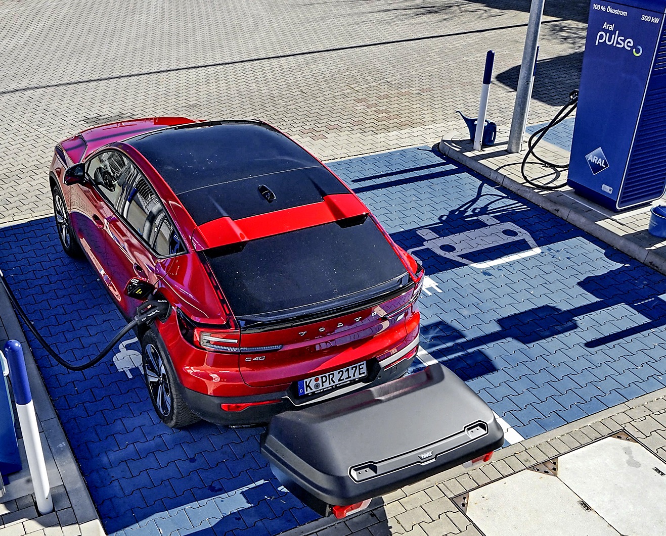 ladowanie auta z boksem na haku