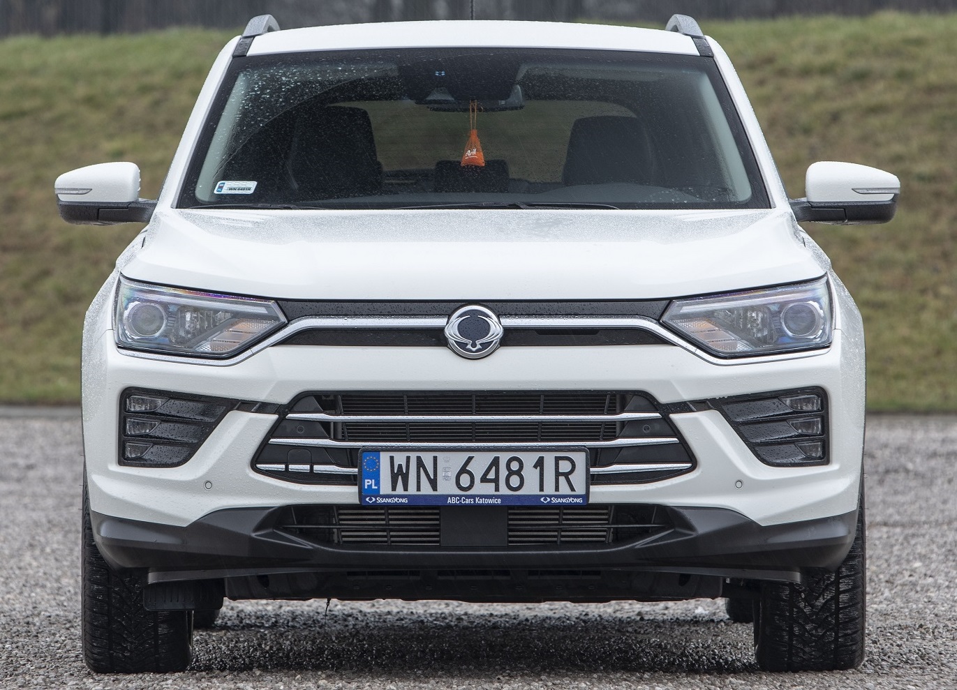 ssangyong konrando gaz przod