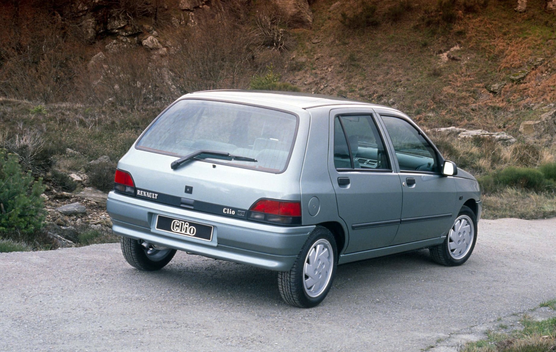 Renault Clio I RT tył i bok
