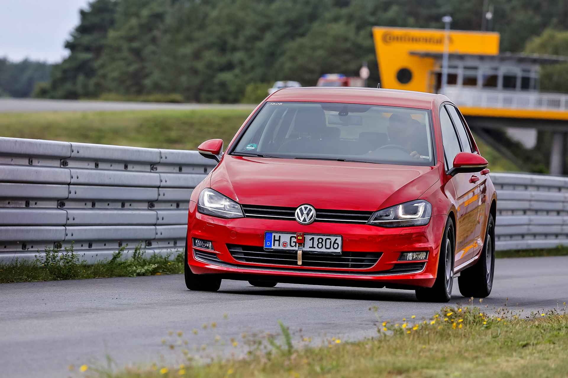 test opon premium_hamowanie na suchym