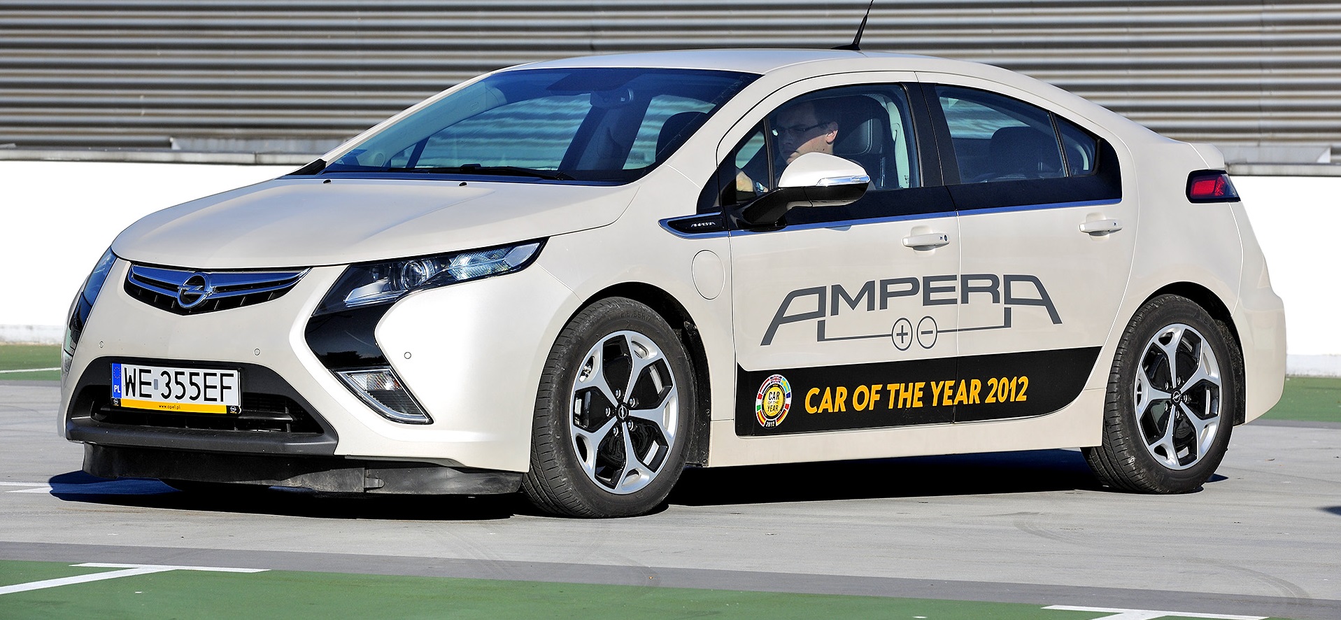 opel ampera