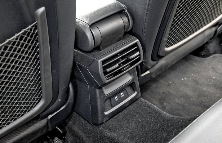 Audi A3 45 TFSI e – nawiewy tył