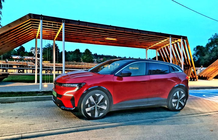 Renault Megane E-Tech EV60 techno – bok