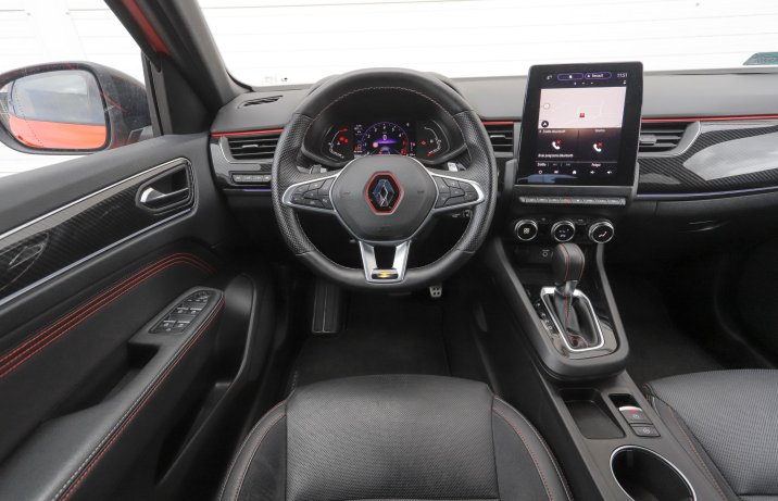 Renault Arkana - kokpit