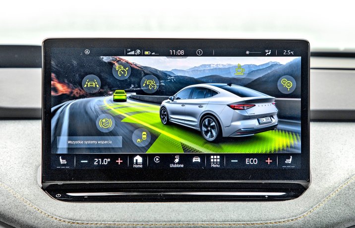 Skoda Enyaq Coupe – ekran z systemami wspomagającymi