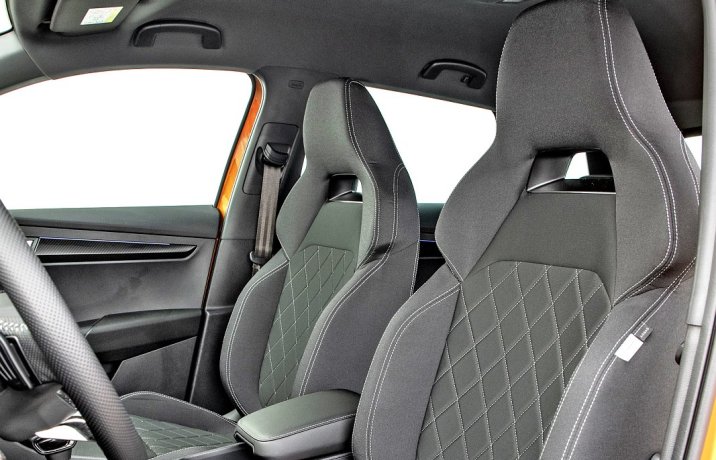Skoda Karoq 2.0 TSI DSG 4x4 – fotele przód