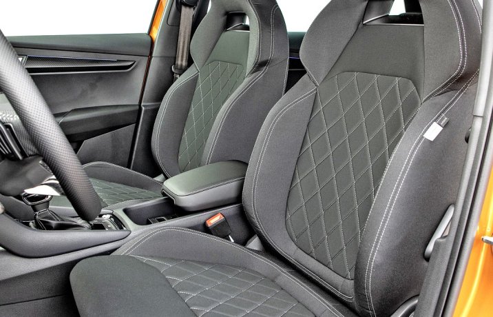 Skoda Karoq 2.0 TSI DSG 4x4 – fotele, siedzenia