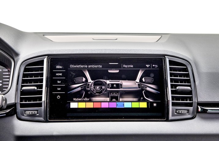 Skoda Karoq 2.0 TSI DSG 4x4 – oświetlenie ambiente