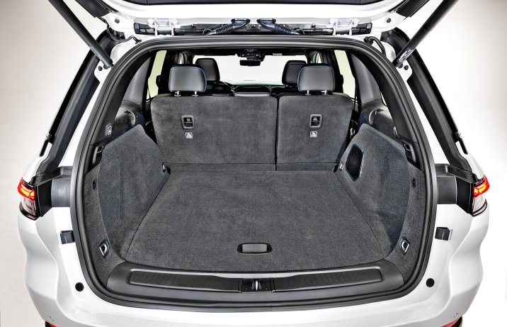 Jeep Grand Cherokee 4xe – wnętrze, bagażnik