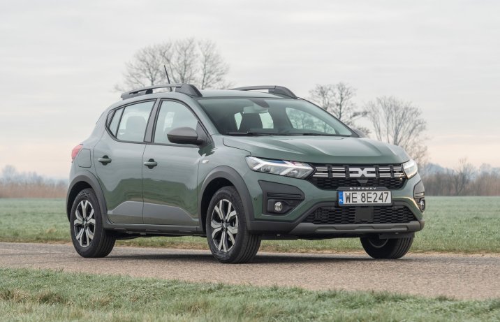 Dacia Sandero - przód