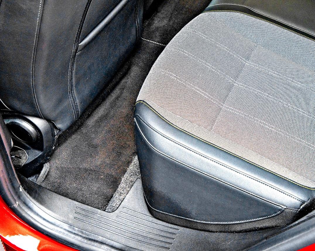 profesjonalne mycie aut_dywanik po