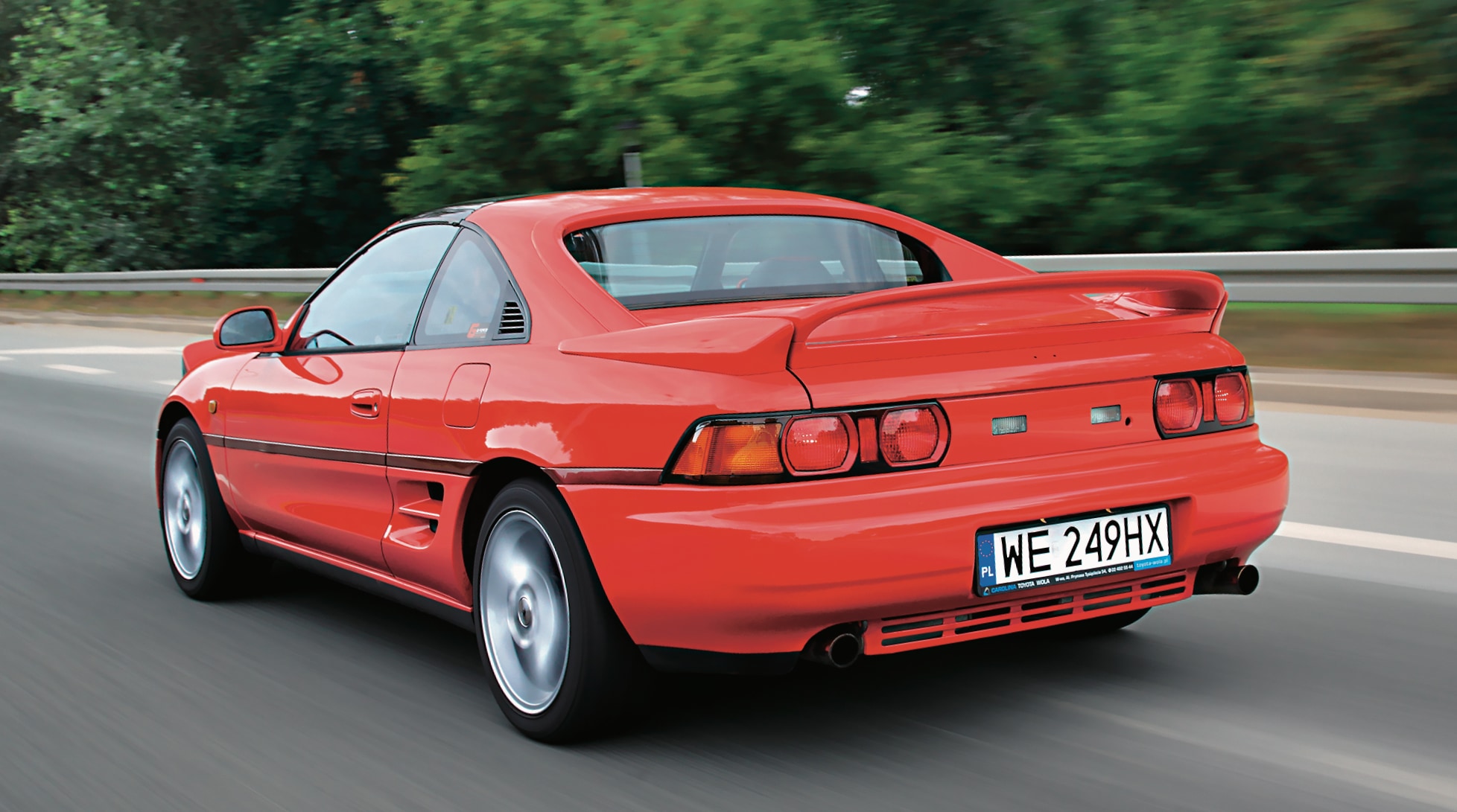 Toyota-MR2 II tył w ruchu